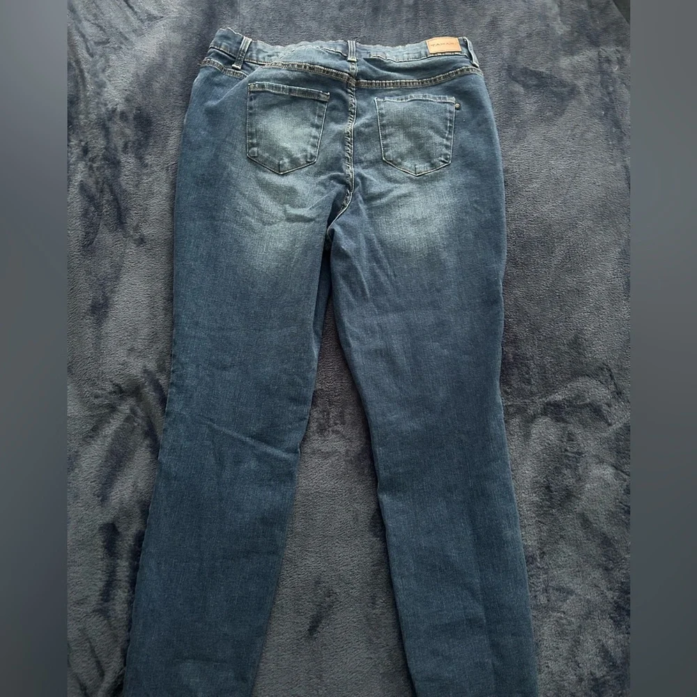 Tahari Chloe Size 16W Denim Jeans - Picture 8 of 11